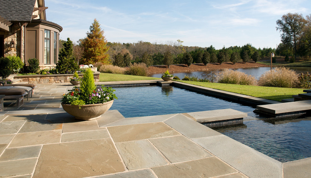 How to choose a stone for a pool: tips for care and operation